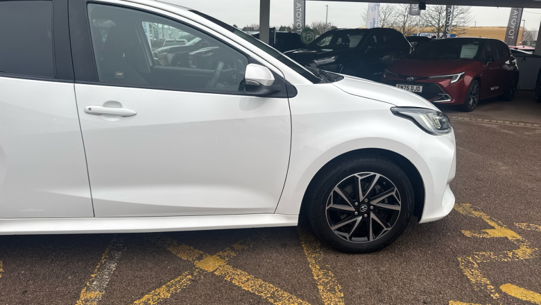 Toyota Yaris 1.5 Hybrid Design 5dr CVT Hybrid Hatchback